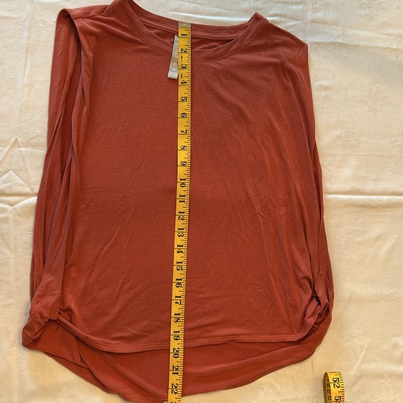 Athleta Terracotta Open Sides Tank Top Size M - Picture 6 of 7